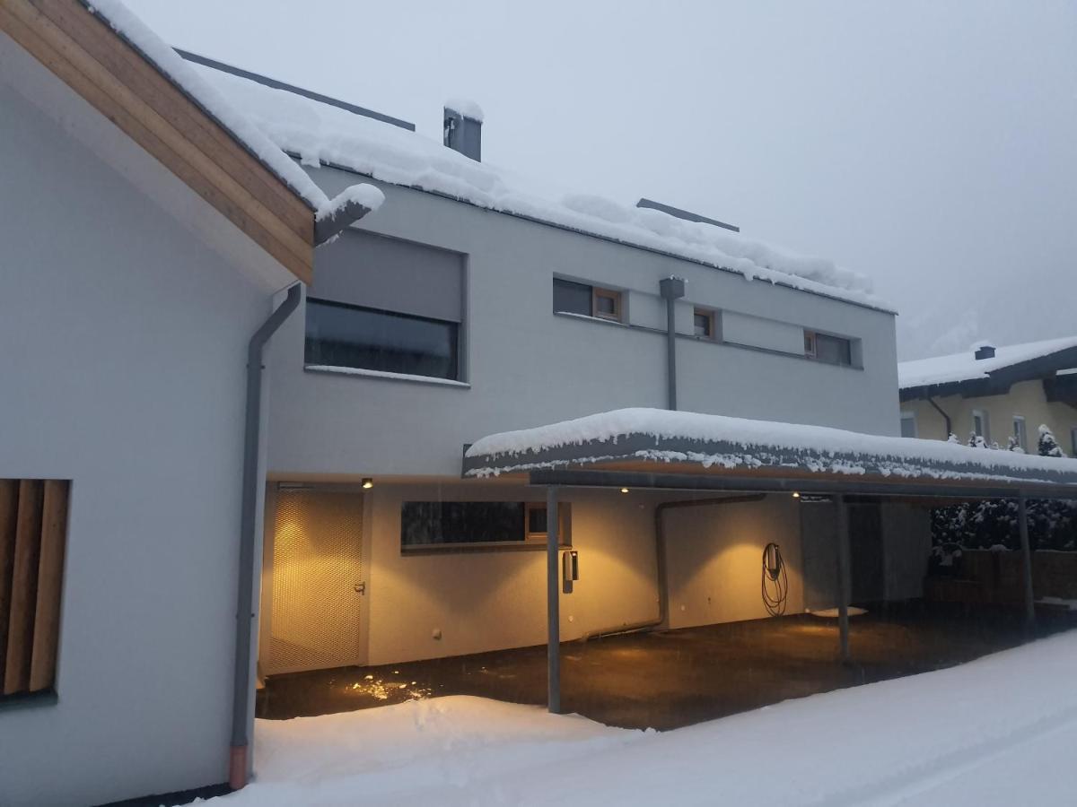 Urban Mountain Chalet With Lake View Maurach  Exterior photo
